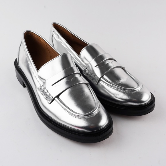 MADEWELL Size 7.5 The Vernon Loafer in Silver Mirror - Picture 2 of 7